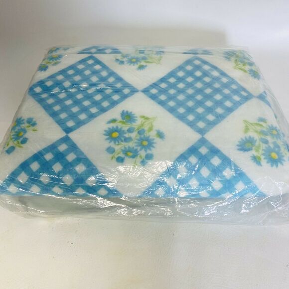 Vintage Fieldcrest Blanket Blue White Yellow Floral Satin Lace Trim 90x72 New - Picture 5 of 5